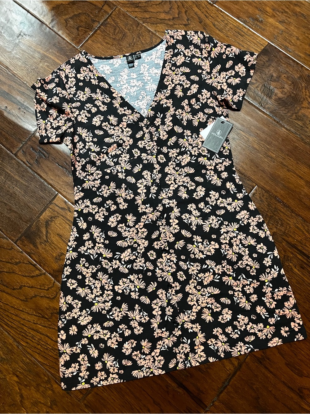 NWT Volcom Crunk Punk Floral Button Front Dress Black Small